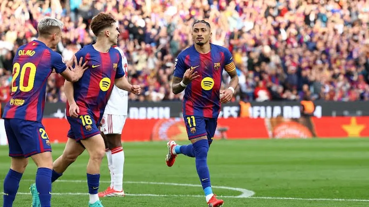 برشلونة يحقق فوزًا عريضًا على إشبيلية ضمن منافسات الدوري الإسباني لكرة القدم